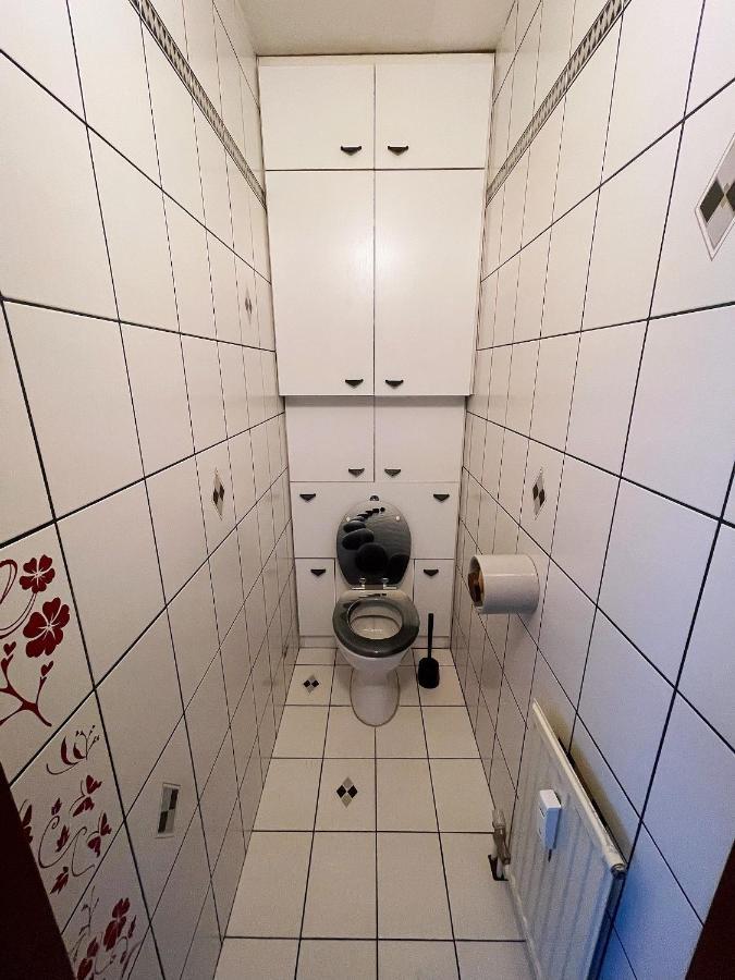 Schone Wohnung Mit Dachterrasse Wien Exteriör bild
